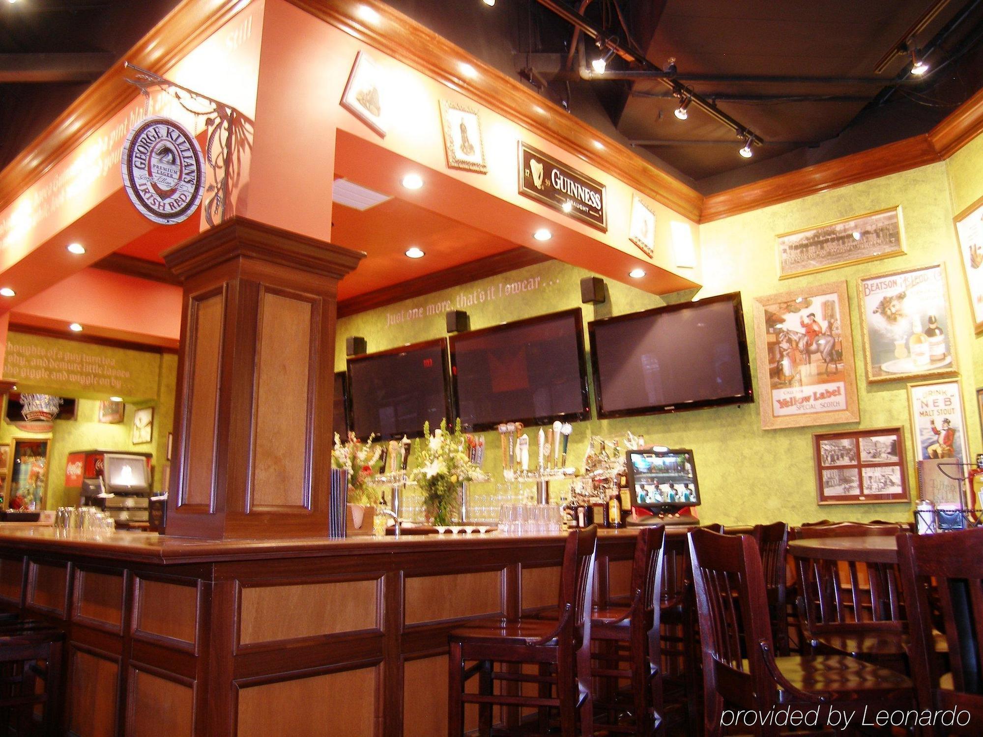 Clock Tower Resort And Conference Center - Rockford Restaurant bilde