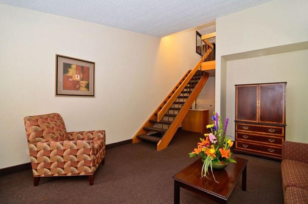 Clock Tower Resort And Conference Center - Rockford Rom bilde
